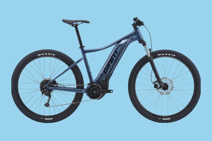 giant talon e3 e-bike blue background