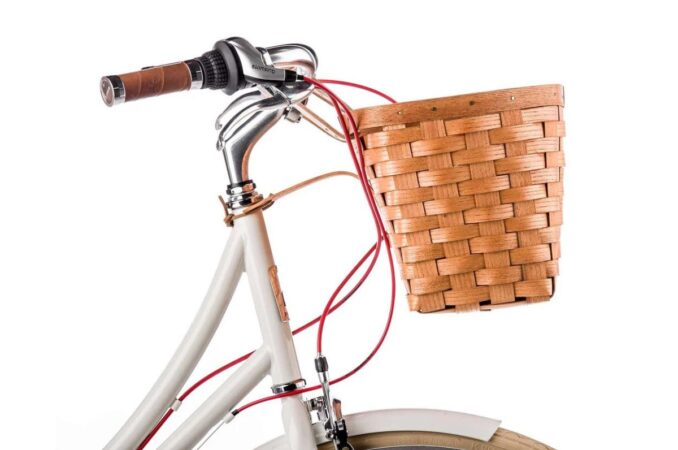 public front bikes basket in use