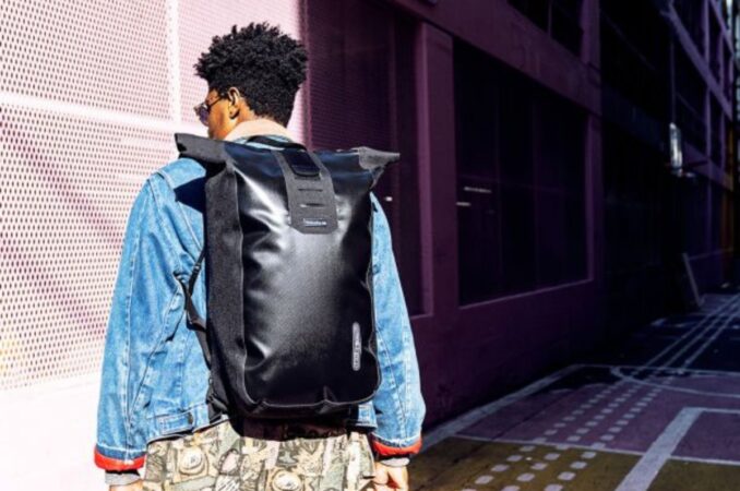 chrome industries urban ex 2 backpack in use