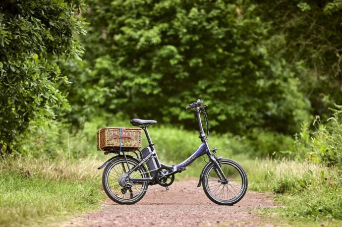 raleigh stow-e-way e-bike in use