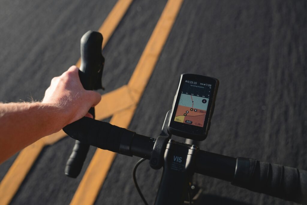 Cyclist tracking ride gadget