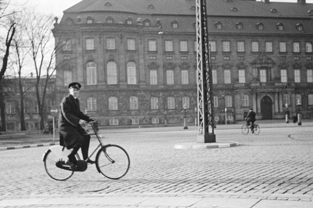 Crown Prince Frederik (IX) in front of Christiansborg Palace, 1939. Photo: H.M. Kongens Håndbibliotek ©